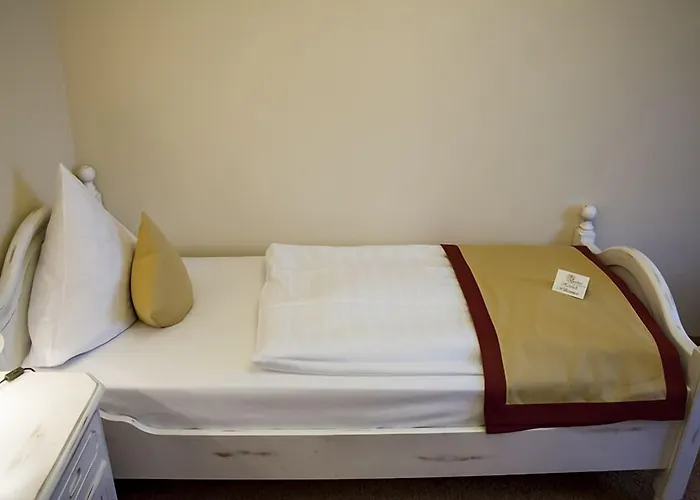 Speeter Hotel Weisenheim am Berg